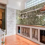 Casa Leo